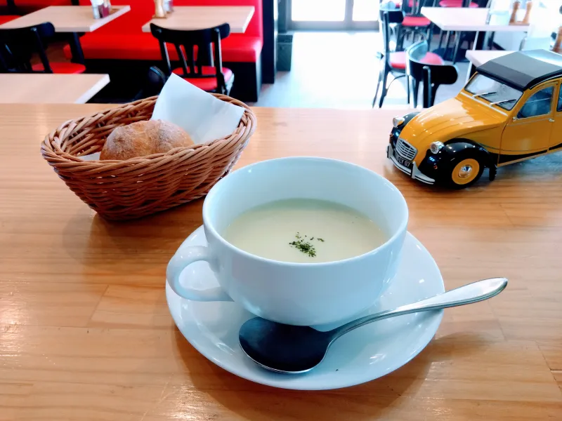 本日のスープ＋パン  