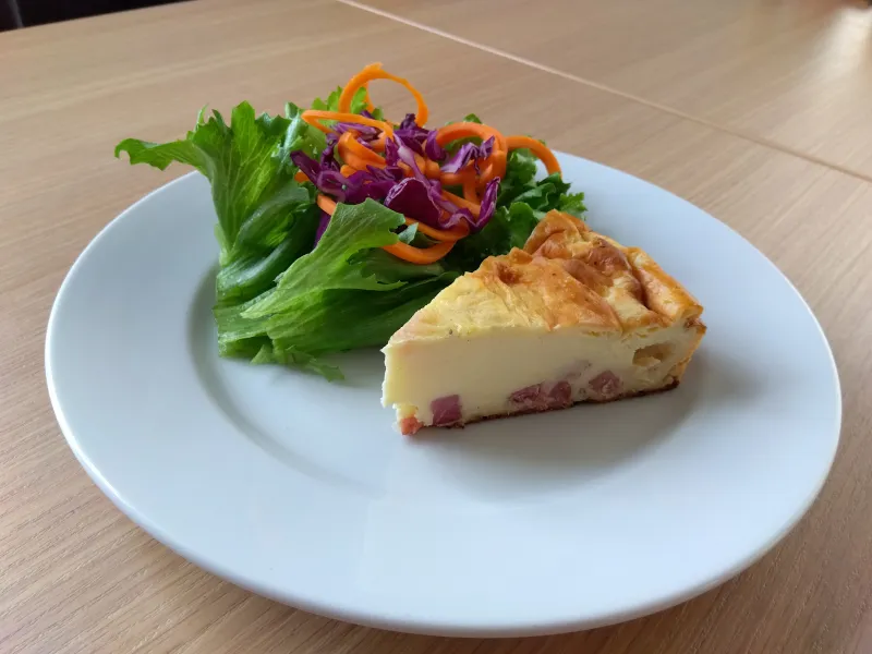 キッシュ＆サラダ